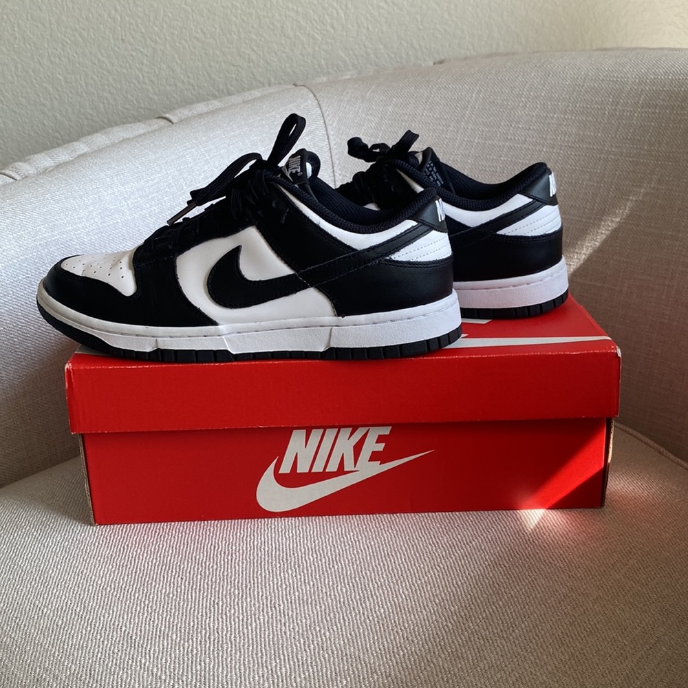 Nike Panda Dunk Low - Picture 3 of 13